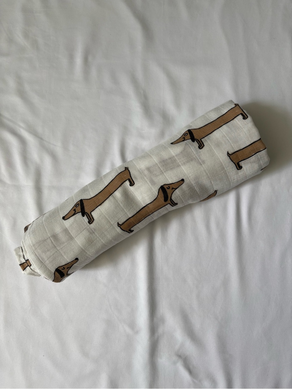 🧸 Dachshund Print Muslin Swaddle Blanket - White and Brown
